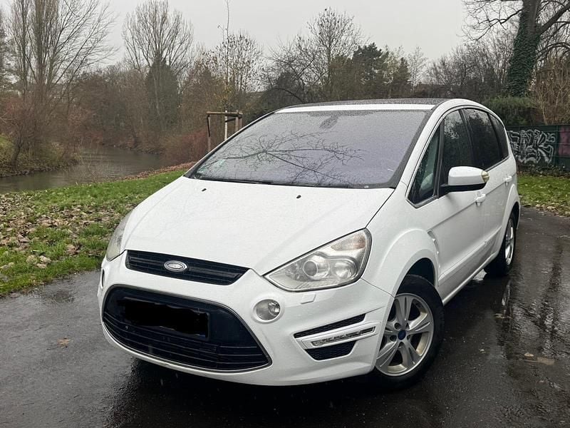 Gebraucht Ford S-MAX Titanium 175 PS (128 kW) 2010 Weiß Van / Kleinbus