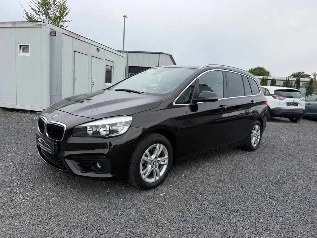Gebraucht BMW 218 Gran Tourer Performance 136 PS (100 kW) 2016 Braun Van / Kleinbus