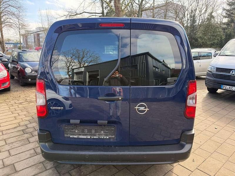 Gebraucht Opel Combo 102 PS (75 kW) 2021 Imperial blau Van / Kleinbus