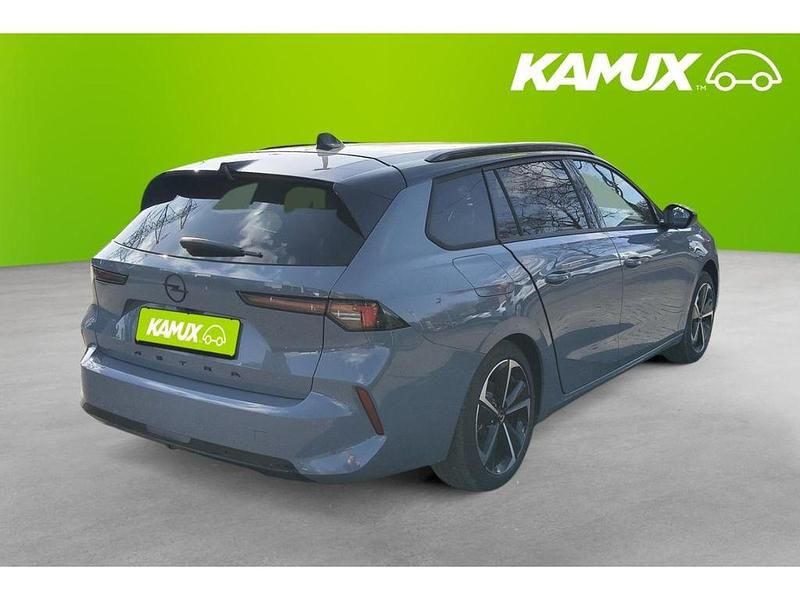 Neu Opel Astra 131 PS (96 kW) 2025 Silber / grau Kombi