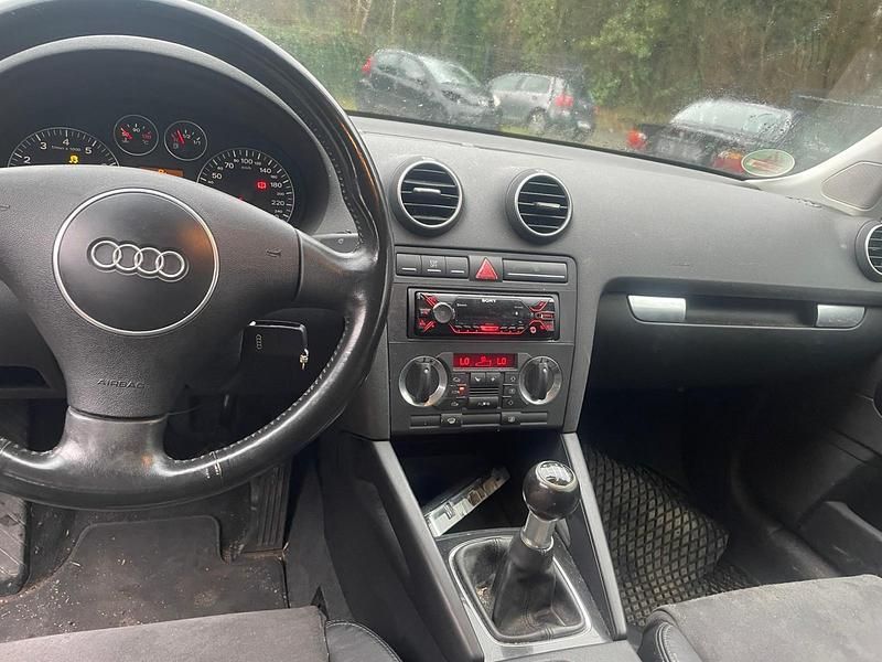 Gebraucht Audi A3 150 PS (110 kW) 2003 Silber Kleinwagen