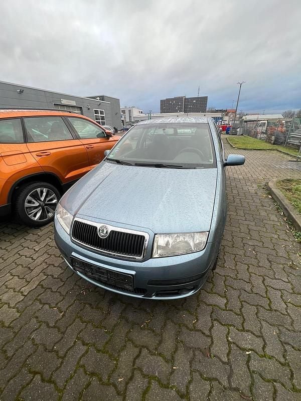 Blau Gebraucht 2007 Skoda Fabia Elegance Limousine | 1.999 € (Superpreis) - Bild 1/4