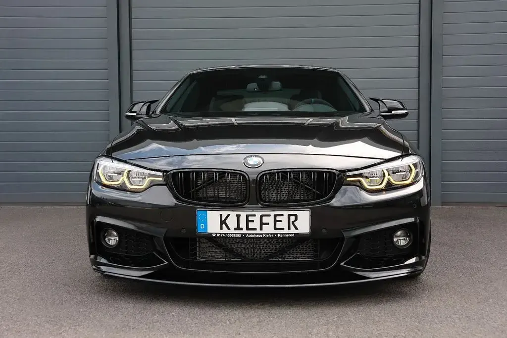 Gebraucht BMW 440 Performance 326 PS (239 kW) 2018 Saphirschwarz metallic Cabrio