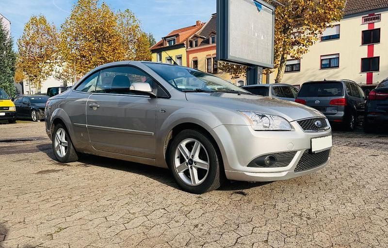 Silber Gebraucht 2008 Ford Focus Cabriolet Trend Cabrio | 4.200 € (Etwas zu teuer) - Bild 1/4