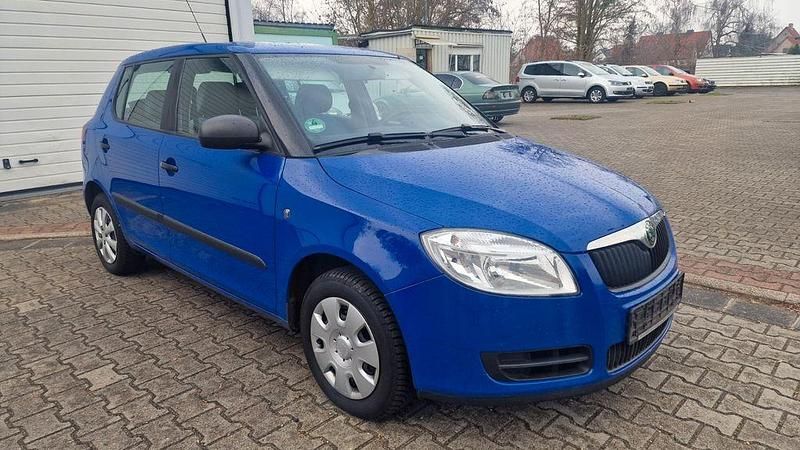 Gebraucht Skoda Fabia Classic 69 PS (50 kW) 2009 Blau Limousine