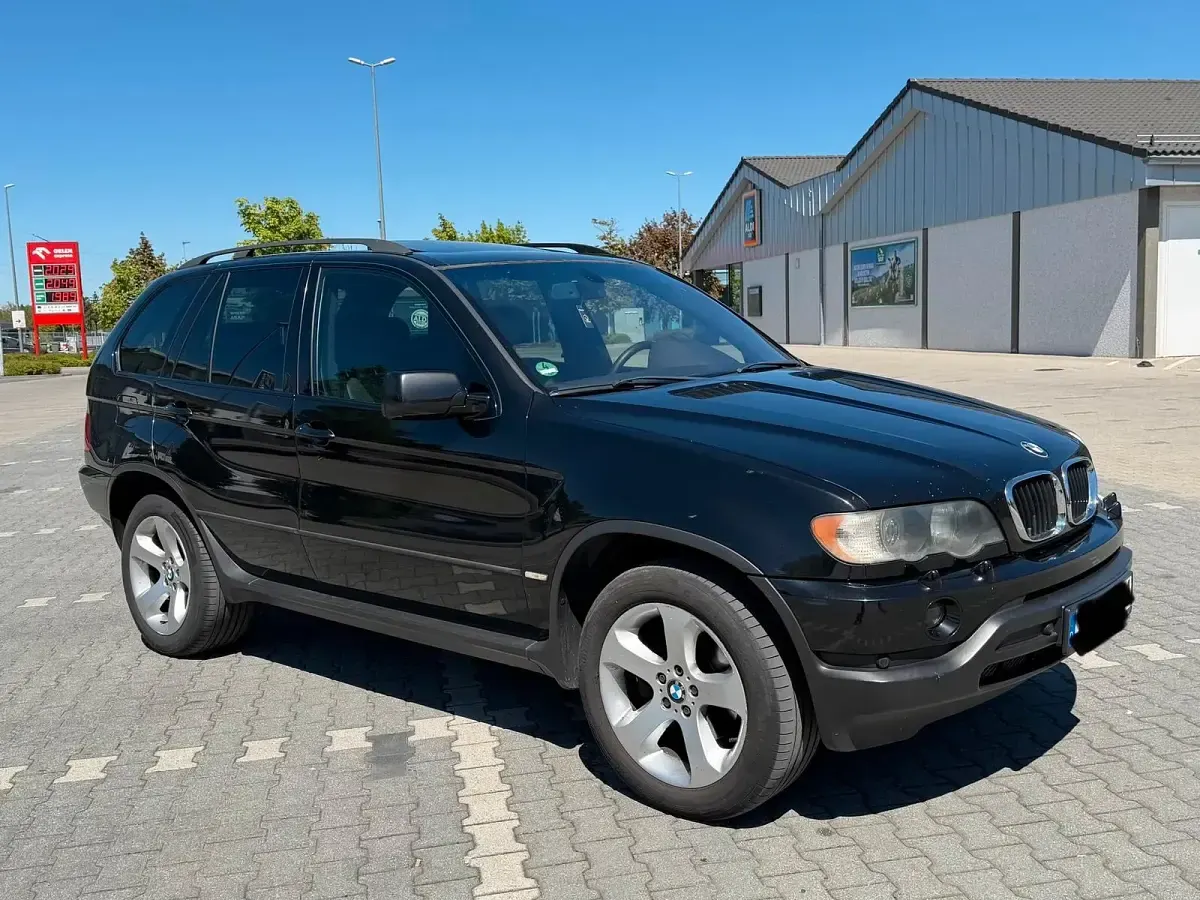 Second-hand BMW X5 184 CP (135 kW) 2002 Negru SUV