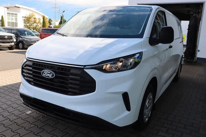 Neu Ford Transit Custom Trend 136 PS (100 kW) 2025 Weiß Van / Kleinbus