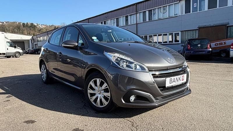 Gebraucht Peugeot 208 Active 82 PS (60 kW) 2019 Kleinwagen