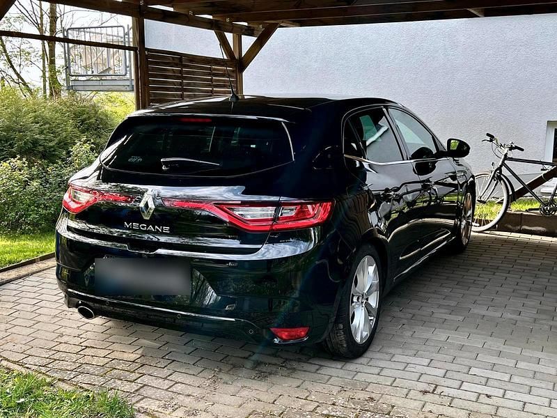 Gebraucht Renault Mégane IV 132 PS (97 kW) 2016 Schwarz Limousine