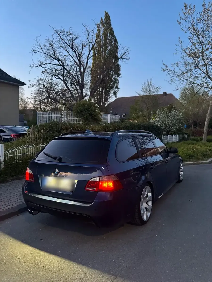 Gebraucht BMW 535 272 PS (200 kW) 2005 Blau Kombi