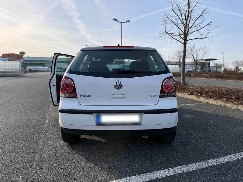 Gebraucht VW Polo Edition 70 PS (51 kW) 2007 Weiß Kleinwagen