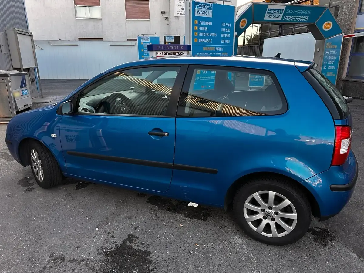 Używany VW Polo 67 KM (49 kW) 2004 Niebieski Hatchback