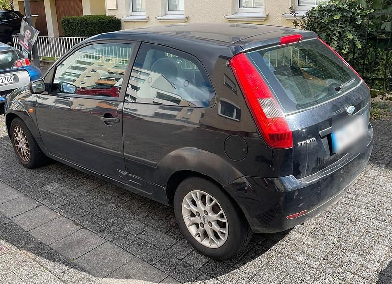 Gebraucht Ford Fiesta 69 PS (50 kW) 2005 Kleinwagen