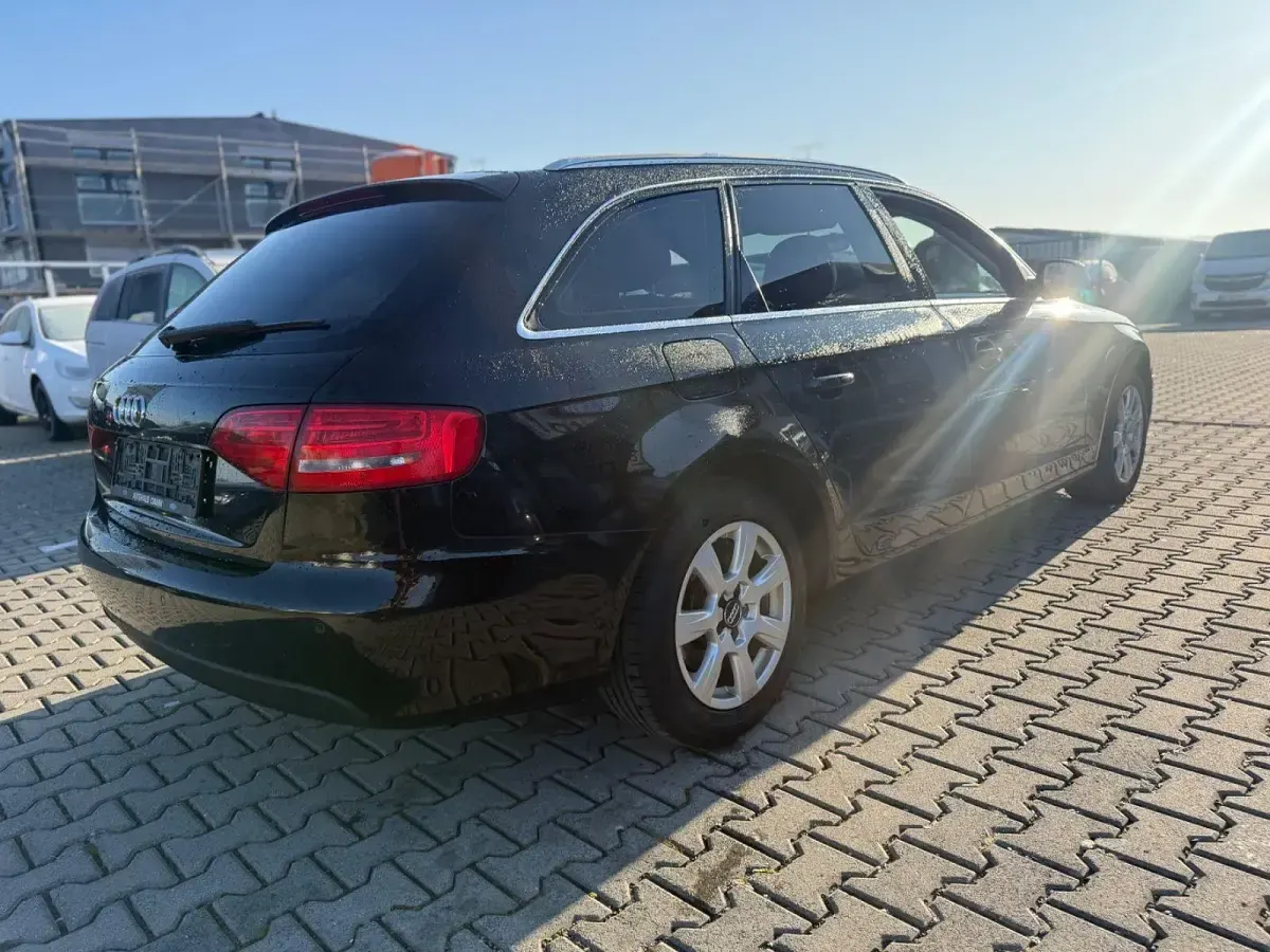 Gebraucht Audi A4 Ambiente 120 PS (88 kW) 2009 Schwarz Kombi