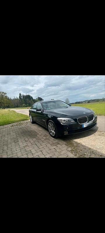Gebraucht BMW 730 245 PS (180 kW) 2010 Schwarz Limousine