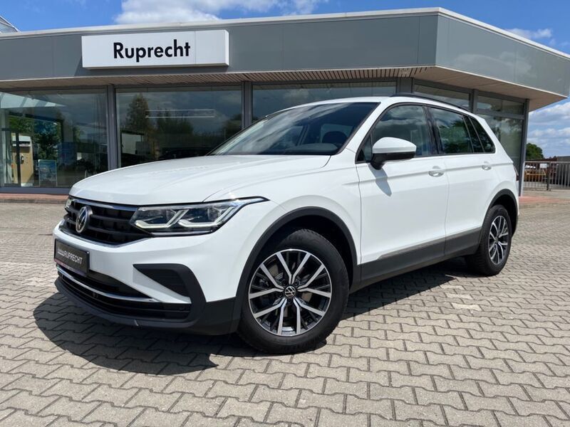 Weiß Gebraucht 2021 VW Tiguan Life SUV | 24.890 € (Fairer Preis) - Bild 1/4