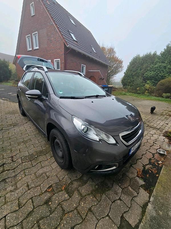 Grau Gebraucht 2014 Peugeot 2008 SUV | 5.390 € (Guter Preis) - Bild 1/4