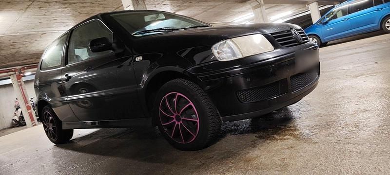 Gebraucht VW Polo Basis 50 PS (36 kW) 2001 Schwarz Kleinwagen