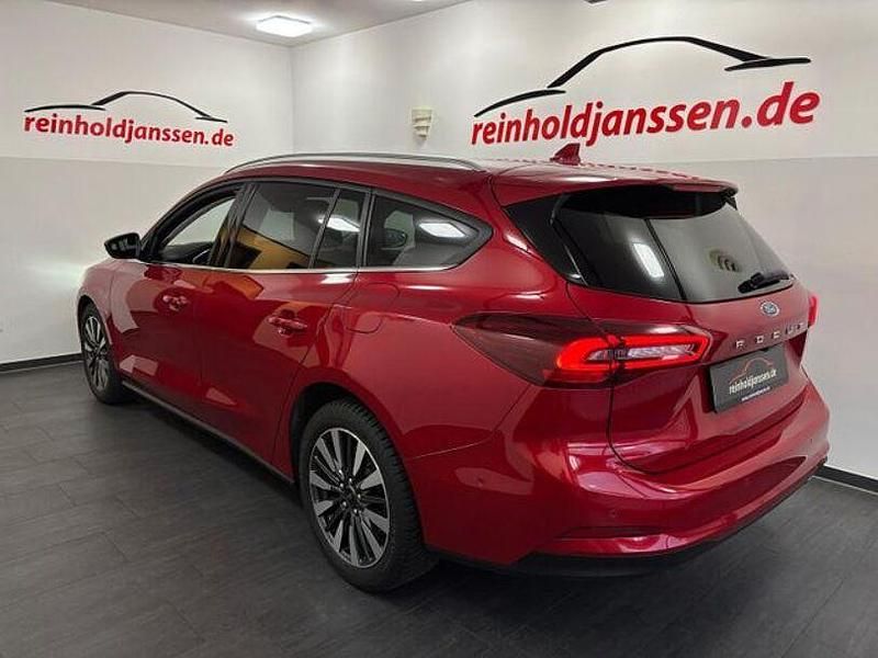 Gebraucht Ford Focus Titanium X 116 PS (85 kW) 2023 Rot Kombi