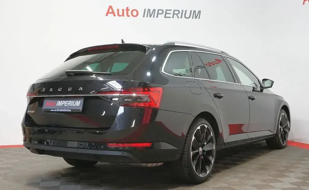 Gebraucht Skoda Superb Style 190 PS (139 kW) 2023 Schwarz Kombi
