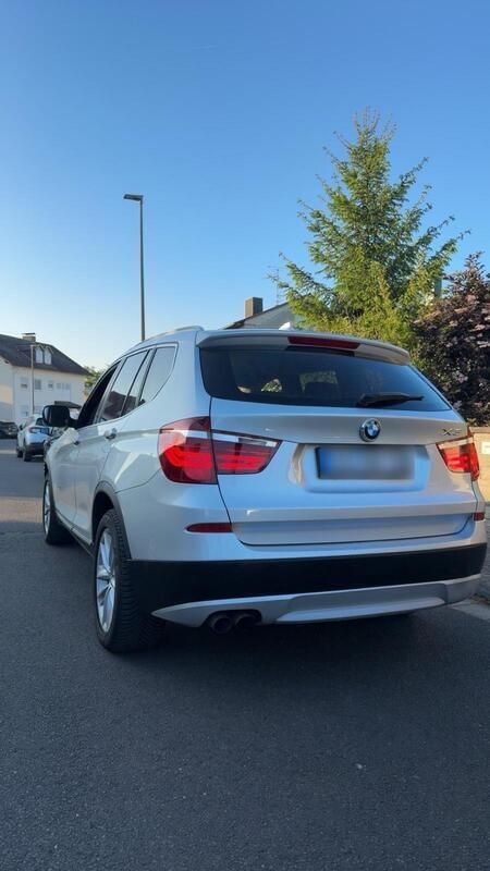 Silber Gebraucht 2011 BMW X3 SUV | 13.900 € - Bild 1/4
