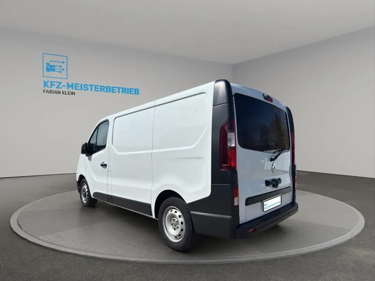 Gebraucht Renault Trafic Komfort 131 PS (96 kW) 2022 Weiß