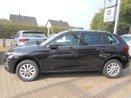 Schwarz Neu 2024 Skoda Kamiq Selection SUV | 27.999 € (Teuer) - Bild 1/4