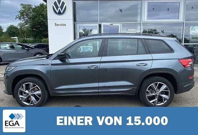 Grau metallic Gebraucht 2021 Skoda Kodiaq SportLine SUV | 44.330 € (Teuer) - Bild 1/4