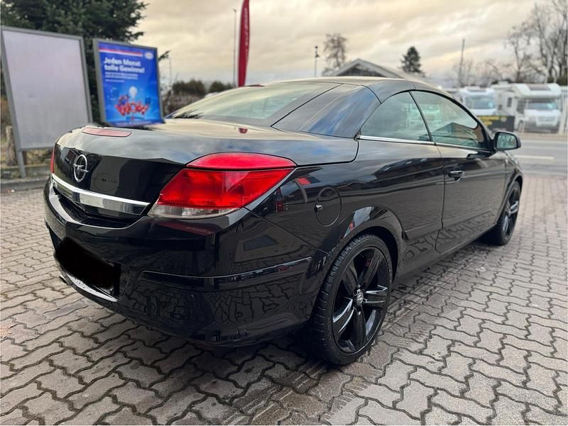 Gebraucht Opel Astra Cabriolet 140 PS (102 kW) 2009 Schwarz Cabrio