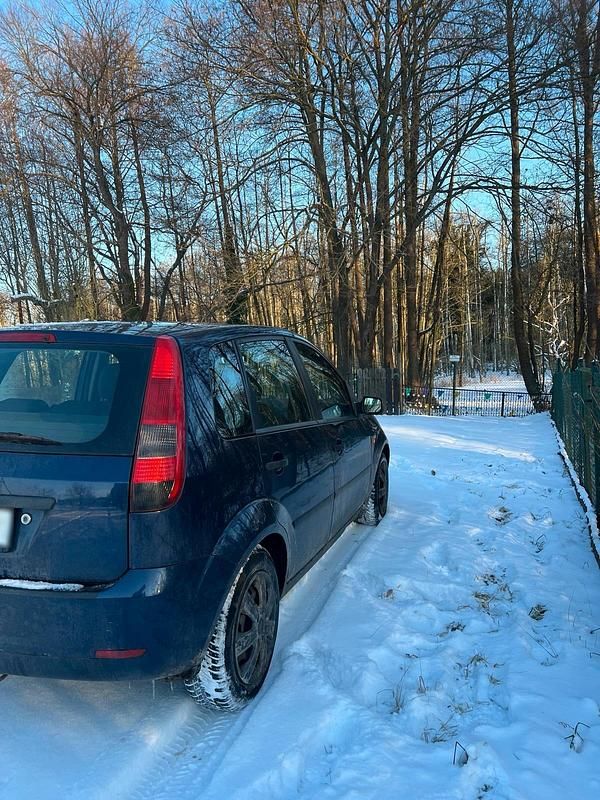 Gebraucht Ford Fiesta 81 PS (59 kW) 2003 Blau Kleinwagen