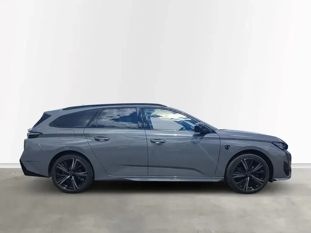 Gebraucht Peugeot 308 SW GT 131 PS (96 kW) 2024 Grau Kombi