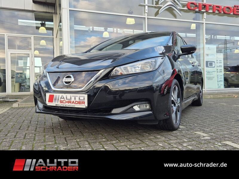Schwarz Gebraucht 2021 Nissan Leaf N-Connecta Kleinwagen | 15.950 € (Fairer Preis) - Bild 1/4