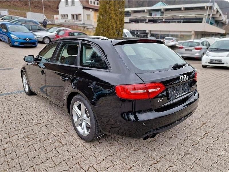 Gebraucht Audi A4 Ambition 120 PS (88 kW) 2013 Schwarz Kombi