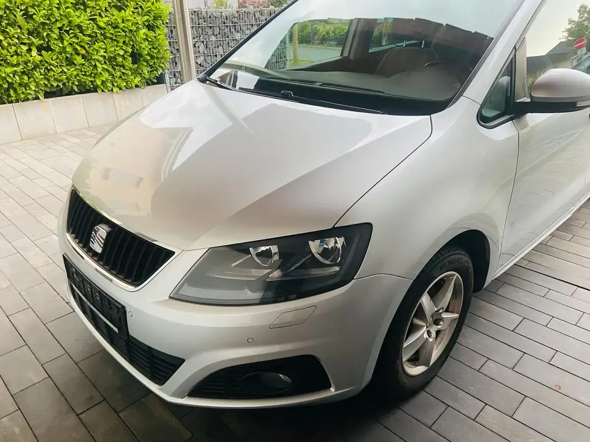 Używany Seat Alhambra 140 KM (102 kW) 2012 Srebrny Minivan
