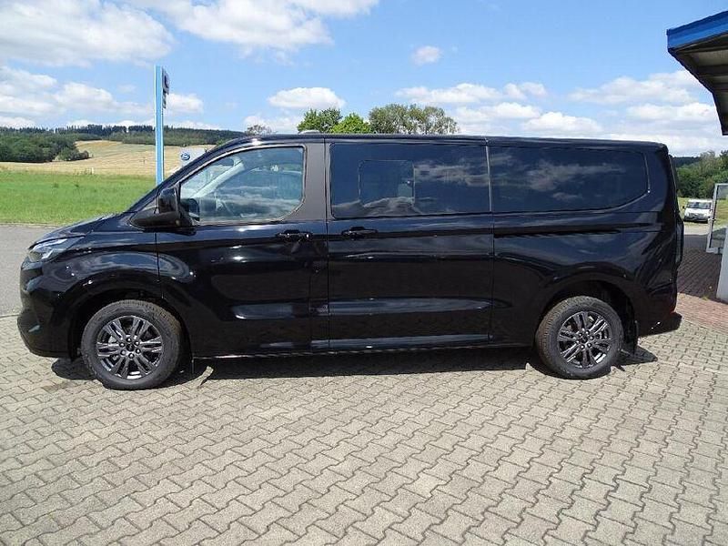 Gebraucht Ford Tourneo Custom Titanium 150 PS (110 kW) 2024 Agateblack Van