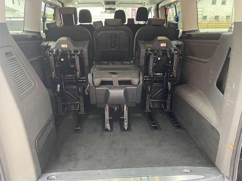 Gebraucht Ford Tourneo Titanium 150 PS (110 kW) 2023 Obsidianschwarz metallic Van / Kleinbus