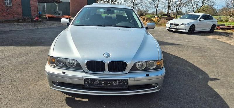 Gebraucht BMW 520 Exclusive 170 PS (125 kW) 2003 Silber Limousine