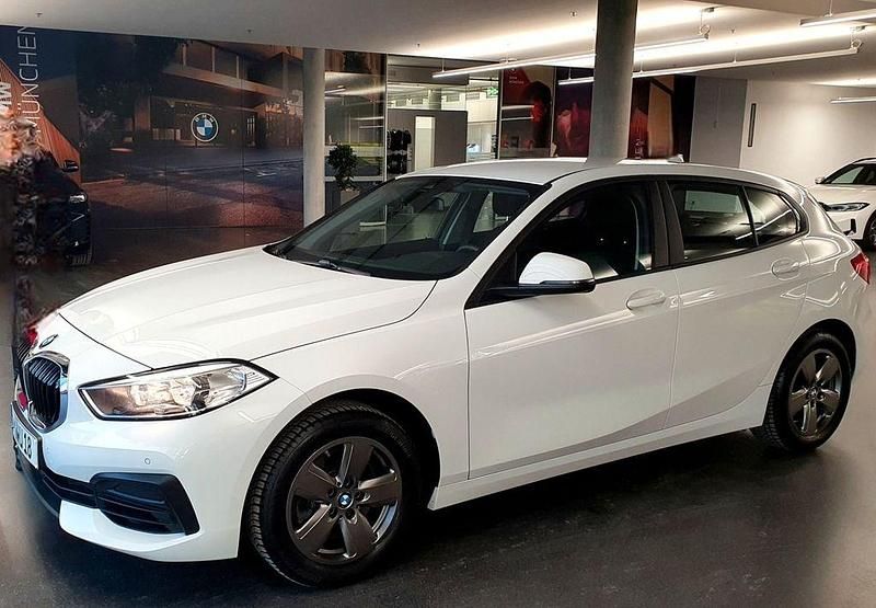Gebraucht BMW 118 Advantage 140 PS (102 kW) 2020 Weiß Kleinwagen