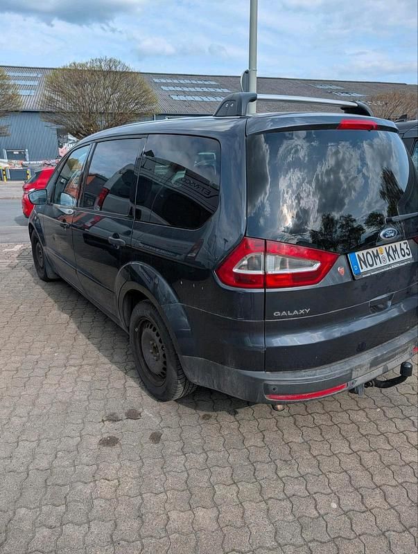 Usata Ford Galaxy 140 CV (102 kW) 2009 Grigio Monovolume