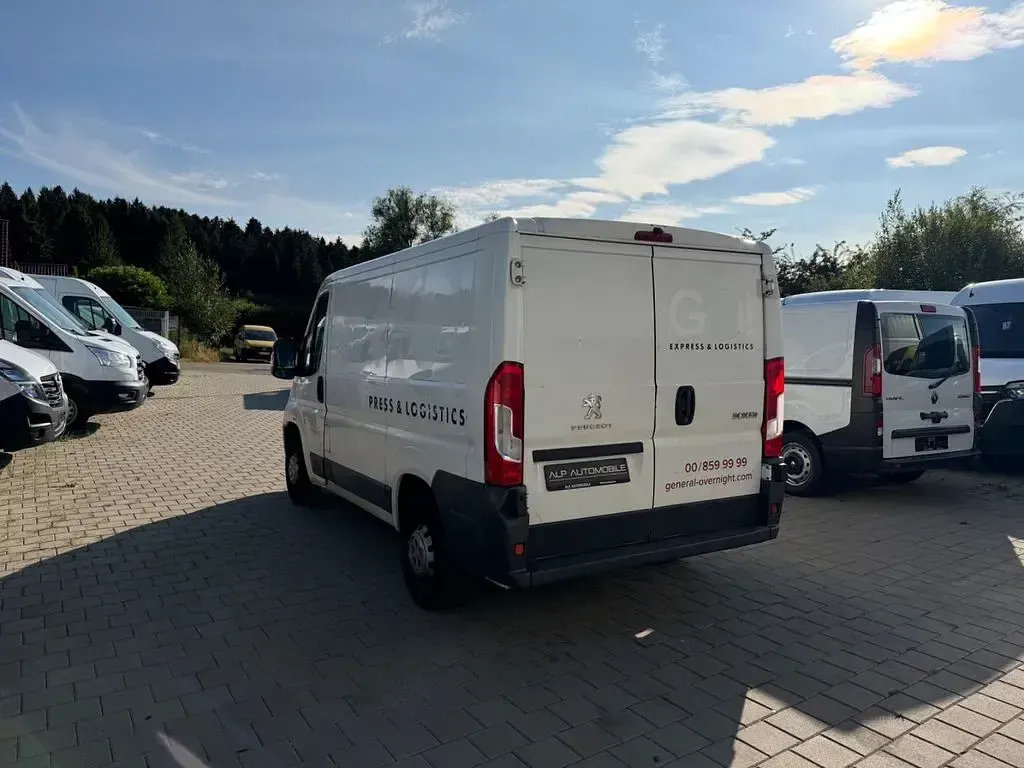 Gebraucht Peugeot Boxer 110 PS (80 kW) 2015 Weiß Van