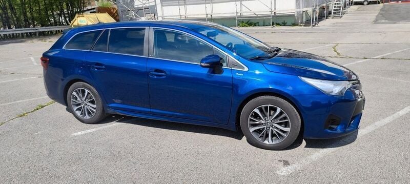 Blau Gebraucht 2018 Toyota Avensis Edition-S Limousine | 16.300 € (Fairer Preis) - Bild 1/4