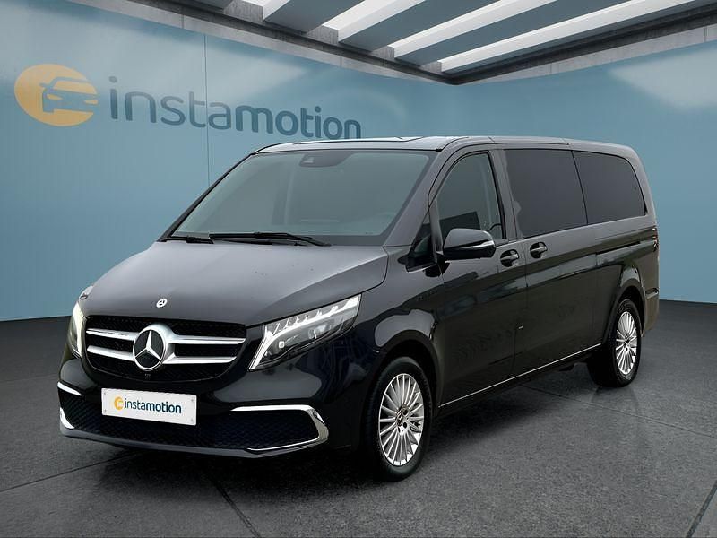 Schwarz Gebraucht 2024 Mercedes V300 Van / Kleinbus | 63.449 € (Guter Preis) - Bild 1/4