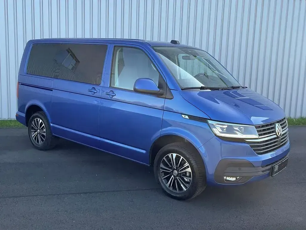 Neu VW T7 150 PS (110 kW) 2025 Blau Van
