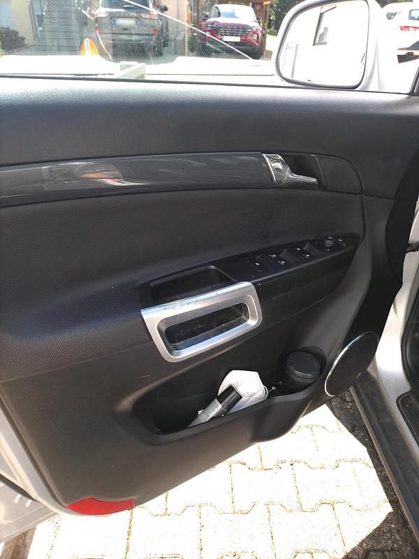 Gebraucht Opel Antara 163 PS (119 kW) 2011 Grau SUV