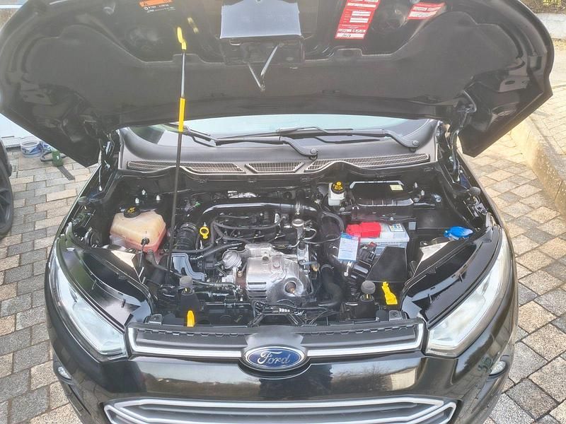Gebraucht Ford Ecosport Trend 125 PS (91 kW) 2016 Schwarz SUV