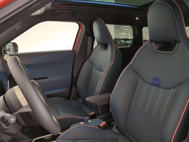 Second-hand Mini Aceman 160 kW (218 CP) 2024 Roșu SUV