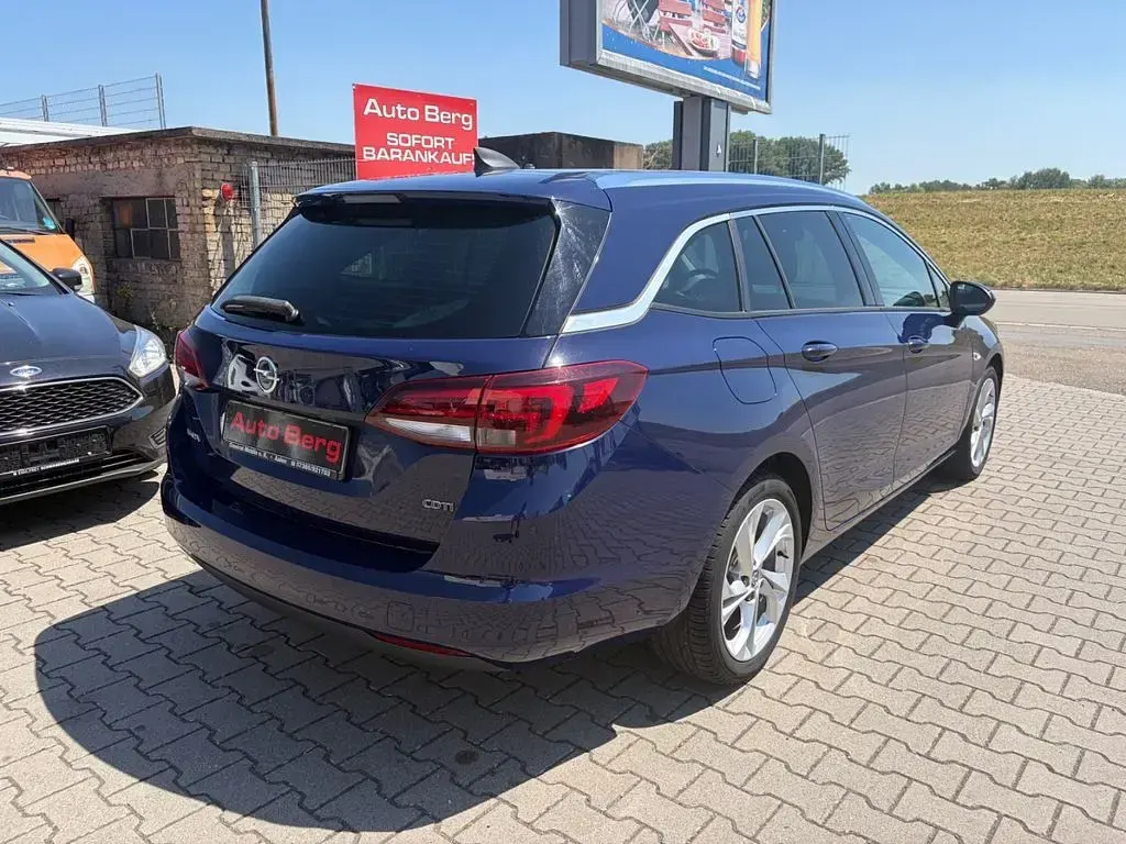 Gebraucht Opel Astra 136 PS (100 kW) 2016 Blau Kombi