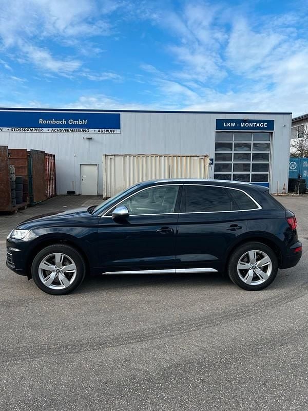 Blau Gebraucht 2017 Audi Q5 Sport SUV | 24.900 € (Fairer Preis) - Bild 1/4