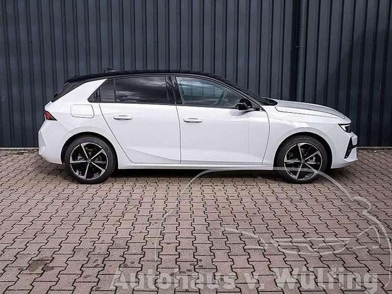 Gebraucht Opel Astra GS Line 145 PS (106 kW) 2024 Arktisweiß/karbonschwarz Kleinwagen