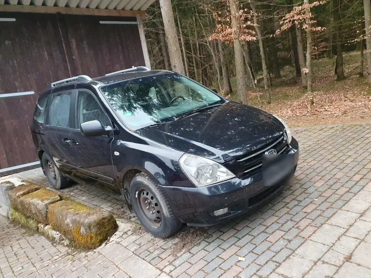 Gebraucht Kia Carnival 185 PS (136 kW) 2008 Van / Kleinbus